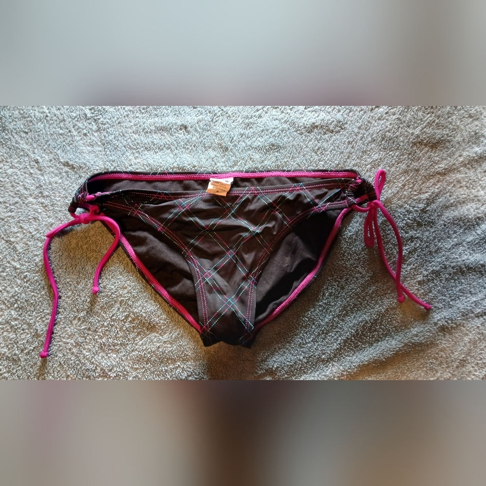 Bikini bottom